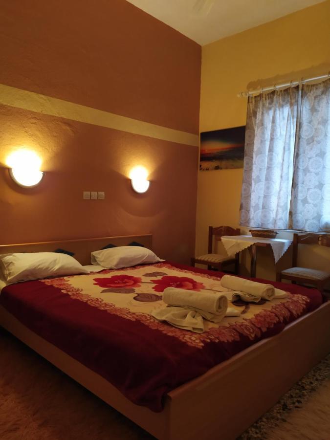 Sofia Rooms Loutra Edipsou  Exteriér fotografie